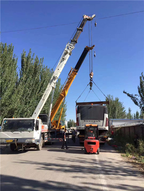 洛扎县港口集装箱搬运案例